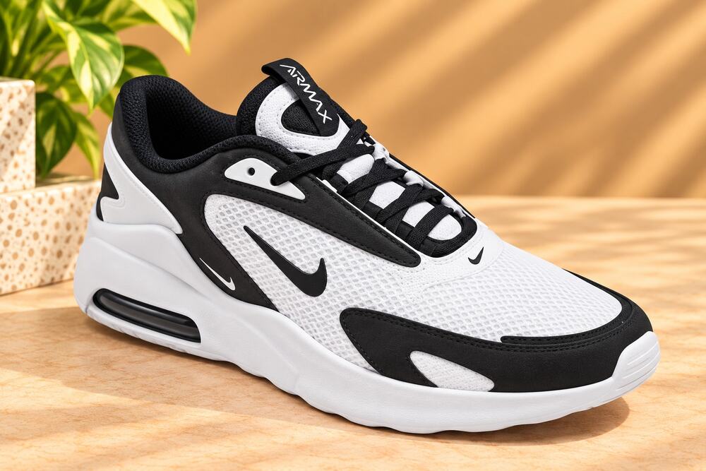 NWT Nike Air Max Bolt Women's Shoes - White/black-white Size 9.5
